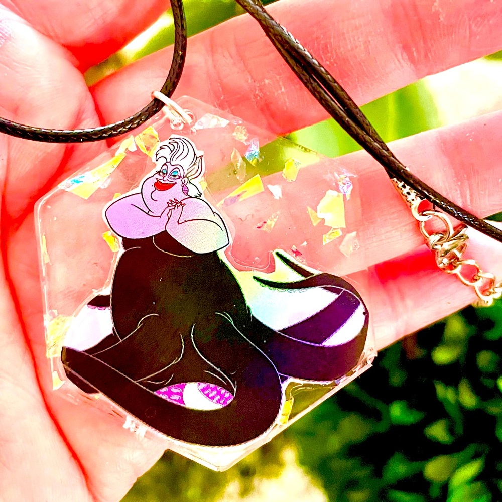 Ursula Acrylic Necklace